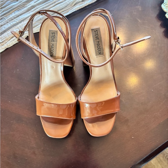 Steve Madden Tan Strappy Platform Heels - Picture 2 of 6